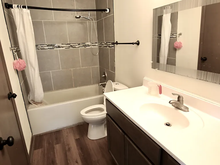 7160 Lauretta Ct — Photo 2