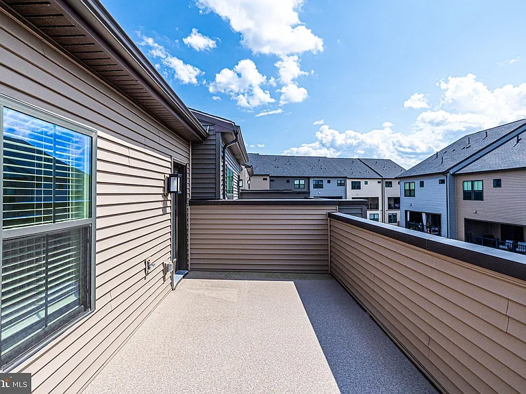 2335 Water Promenade Ave — Photo 58