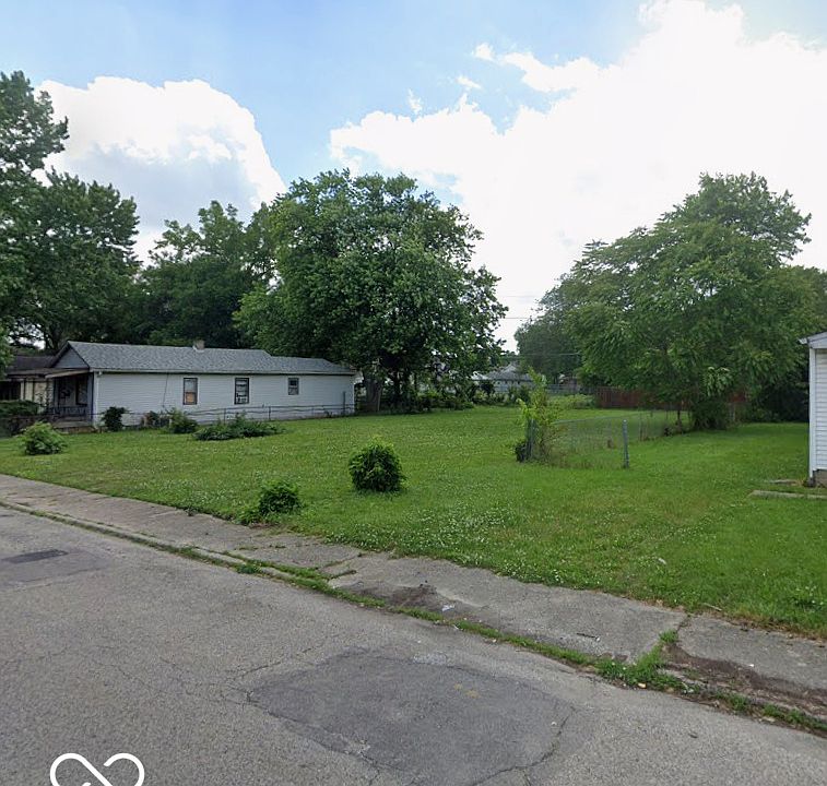 2nd image of 944 Lynn St