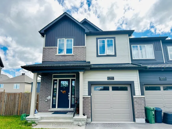 135 Teelin Cir, Ottawa, ON K2J 6V1
