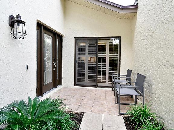 4th image of 4658 La Jolla Dr