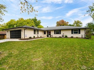 1565 Ambridge Rd, Dayton, OH 45459