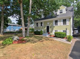 31 Chapel Hill Ln, Attleboro, MA 02703