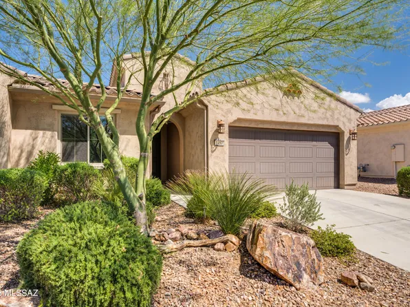 1457 E Blue Granite Dr, Green Valley, AZ 85614