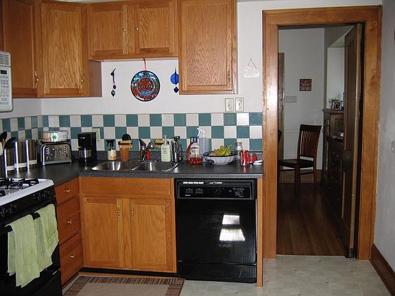 5th image of 5012 Vincent Ave S