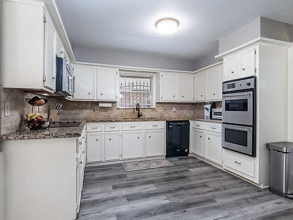 3rd image of 20319 Monkswood Dr