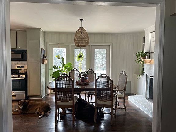 Dining room off kitchen 