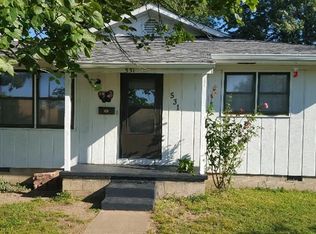 531 W Maple St, Columbus, KS 66725