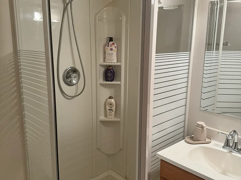 7S485 Lynn Dr — Photo 10