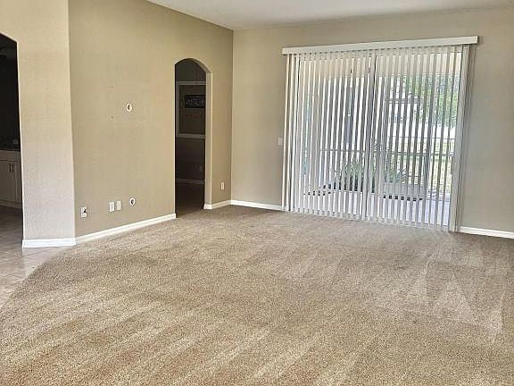 5th image of 2441 Pan American Blvd