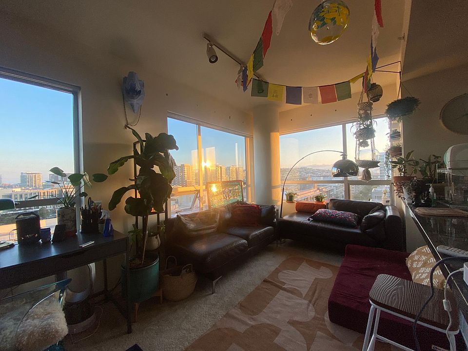 1st image of 301 King St