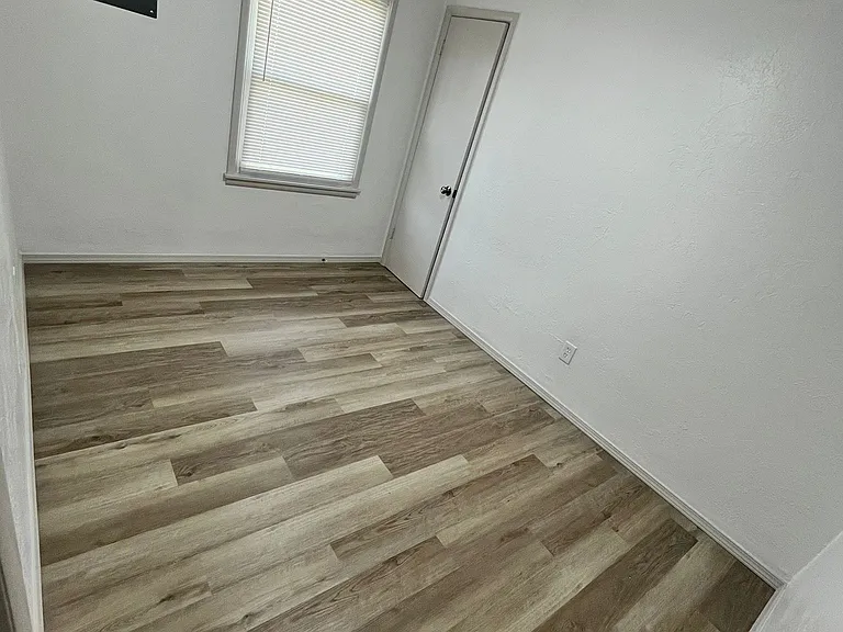 3802 NW Arlington Ave — Photo 24