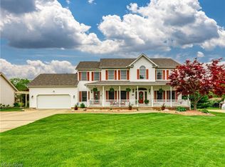 885 Mesa Verde Dr, Barberton, OH 44203