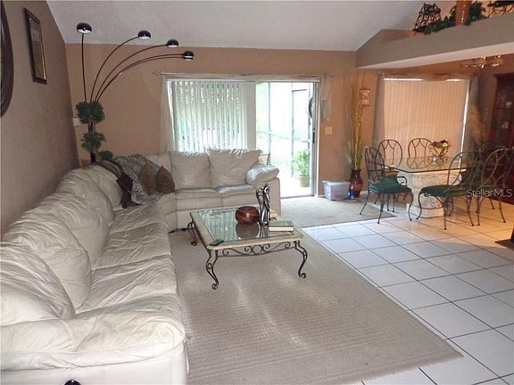 2nd image of 1418 Cloverfield Dr