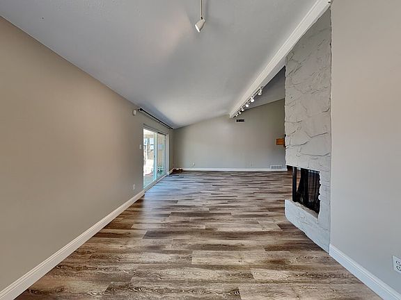 5th image of 2111 El Dorado Way