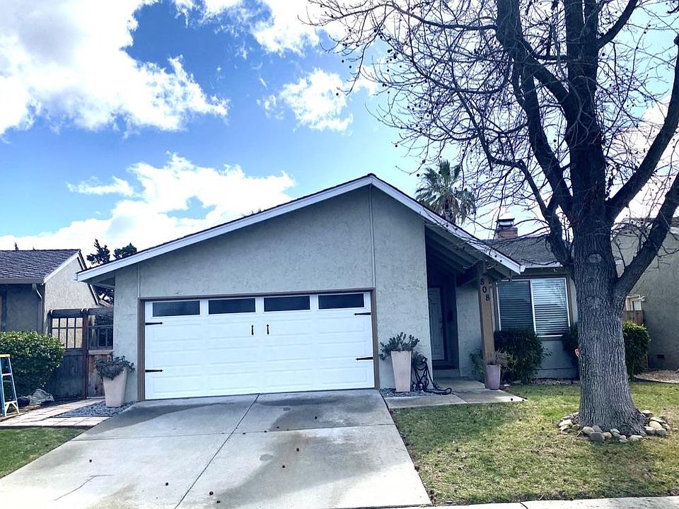 1st image of 808 Sunnypark Ct