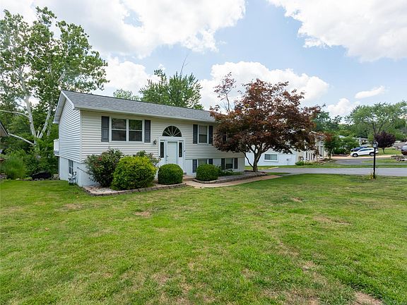 2nd image of 518 Golden Valley Dr