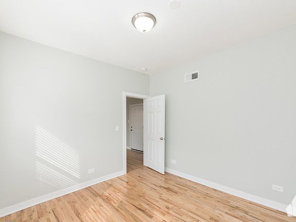 2nd image of 2457 W Logan Blvd #2455/3