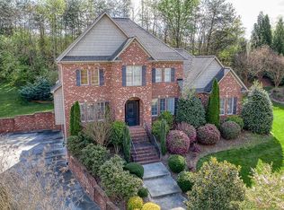 125 Holly Hill Ct, Winston Salem, NC 27106