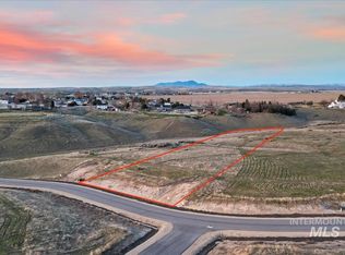 8122 Quail Hollow Dr, Middleton, ID 83644