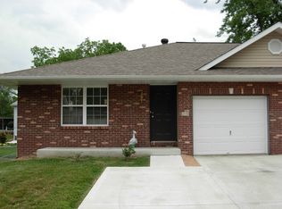 212 Webster St #212, Troy, IL 62294