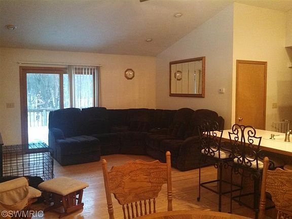 2nd image of 7853 Northland Dr