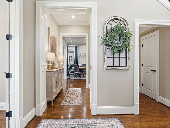 3rd image of 3833 Somers Ln