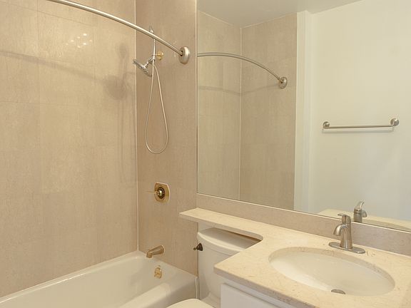 4th image of 222 Riverside Dr #8F