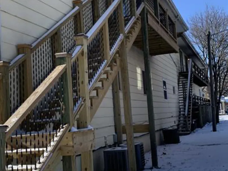 1006 S College St #1 — Photo 8