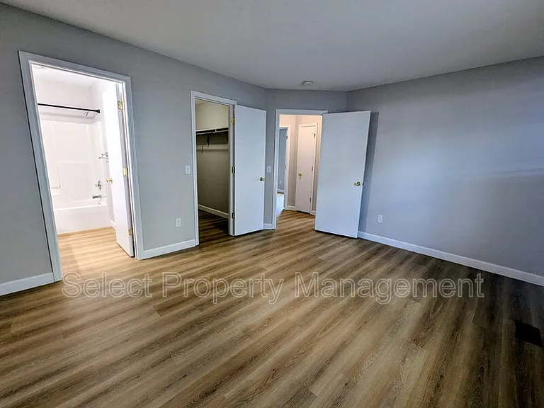 7921 Edinburgh Pl — Photo 18