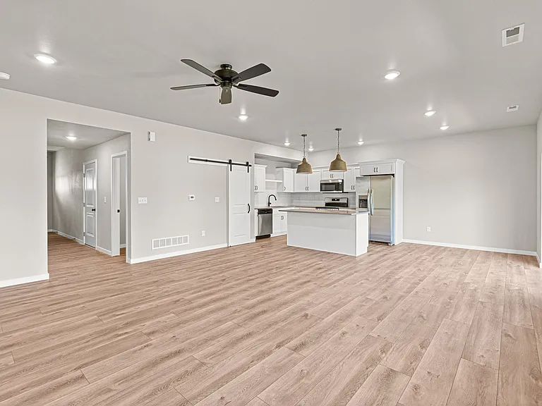 Sweetwater Townhomes — Photo 9
