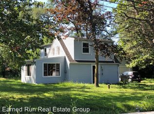 563 W Harding Rd, Lombard, IL 60148