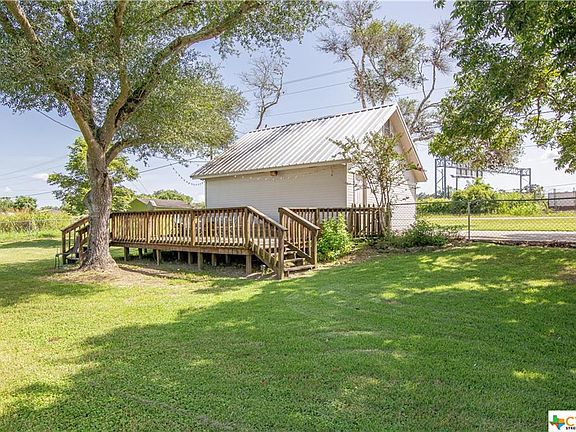 2nd image of 17 Twin Oak Dr