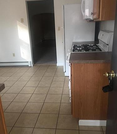 2nd image of 722 Boulevard Ave