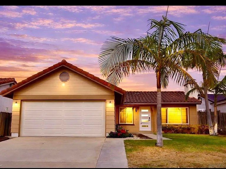 10385 Cheviot Ct — Photo 1