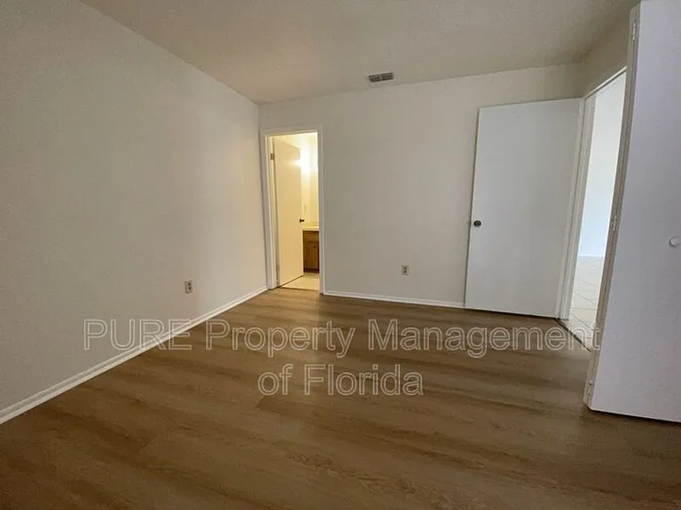 5420 SE 29th Pl #A — Photo 15