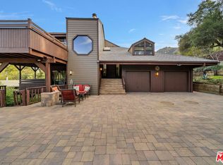 25659 Whittemore Dr, Calabasas, CA 91302