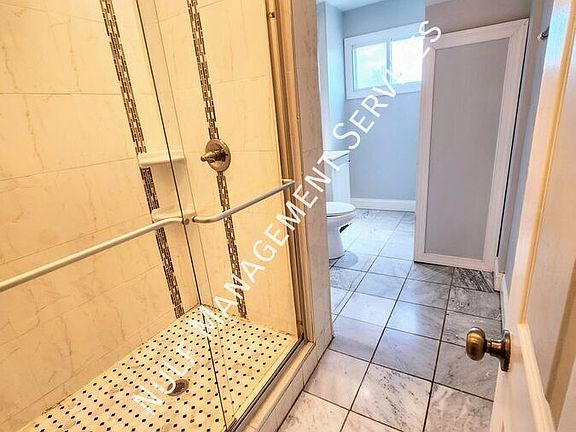 5th image of 5396 Stanton Ave APT 2