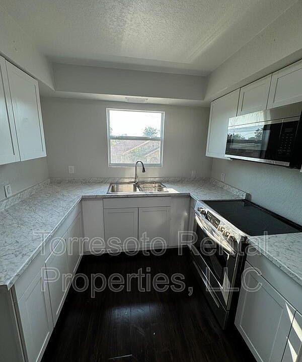 1st image of 152 Shadwell Dr Unit 200