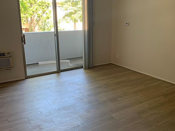 5th image of 1221 N Spaulding Ave APT 204