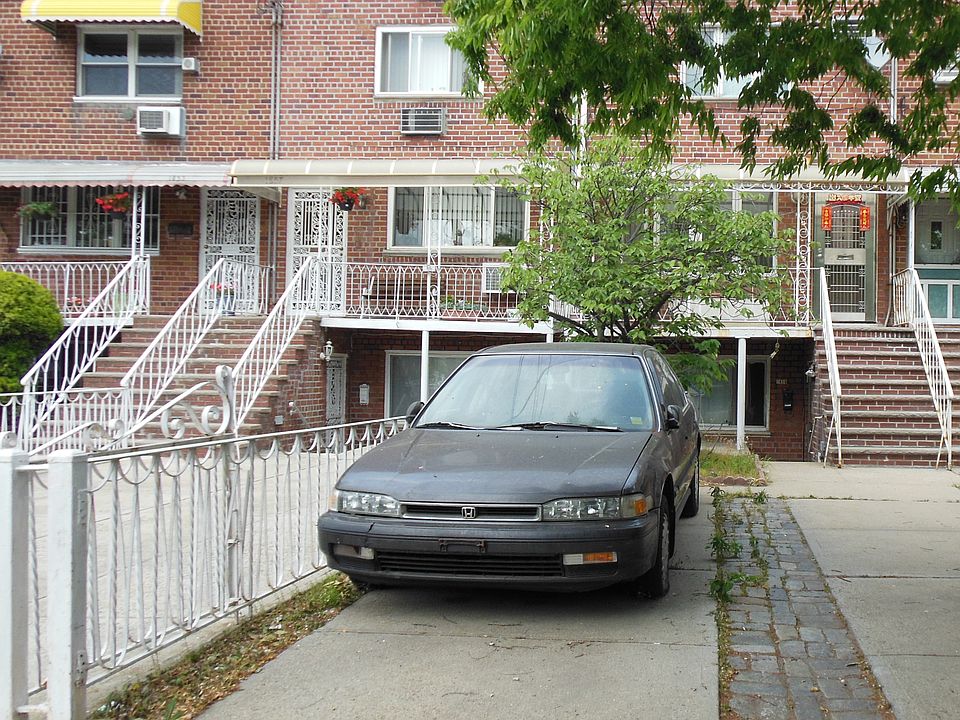 2nd image of 1859 Shore Pkwy