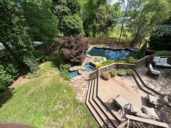3rd image of 46 Thomas Drive