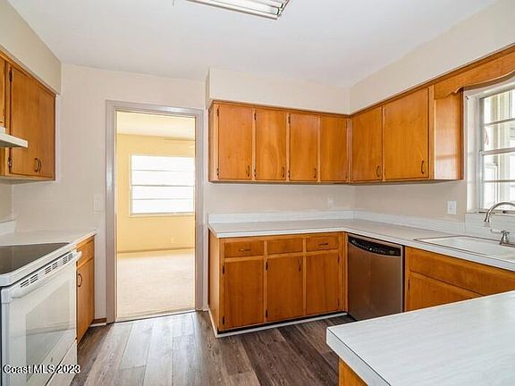 5th image of 4230 Abbey Ln