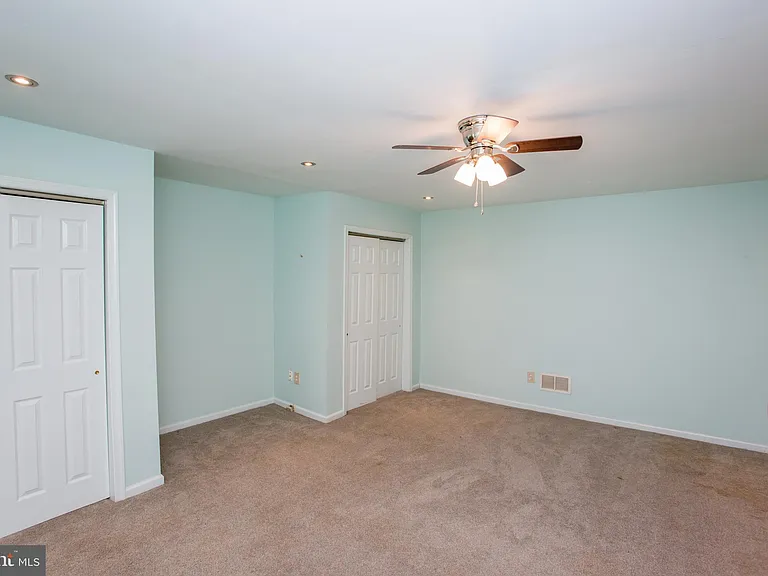 1529 Margaret Ct — Photo 56