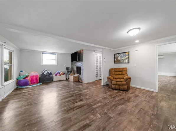 7 Southview Dr, Rolla, MO 65401