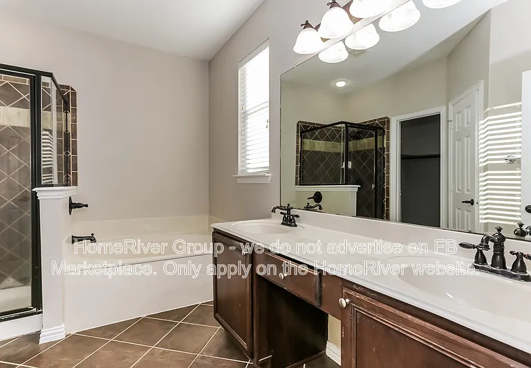 705 Champlain Ct — Photo 10