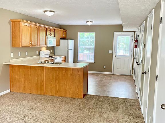 2nd image of 1740 Baltimore Dr APT E
