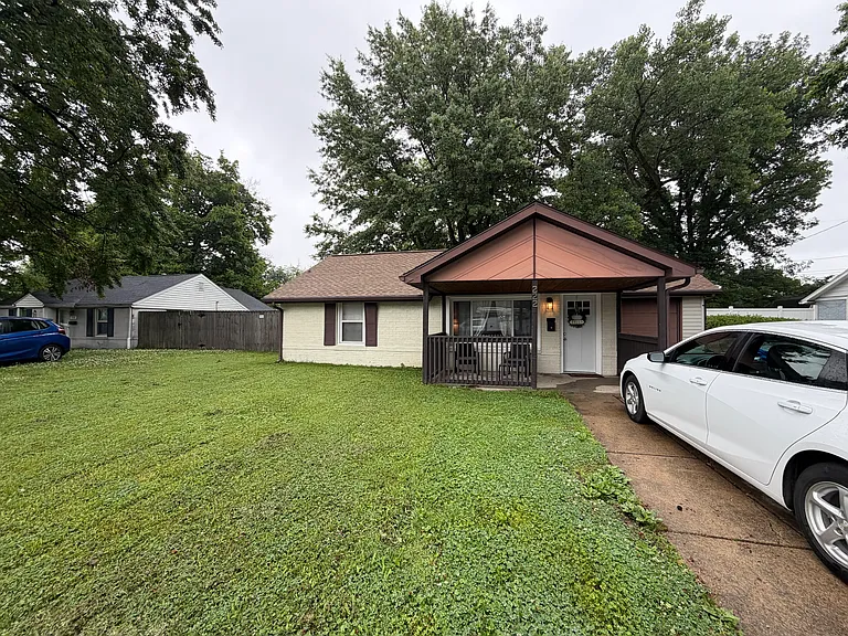 222 Euclid Dr — Photo 6