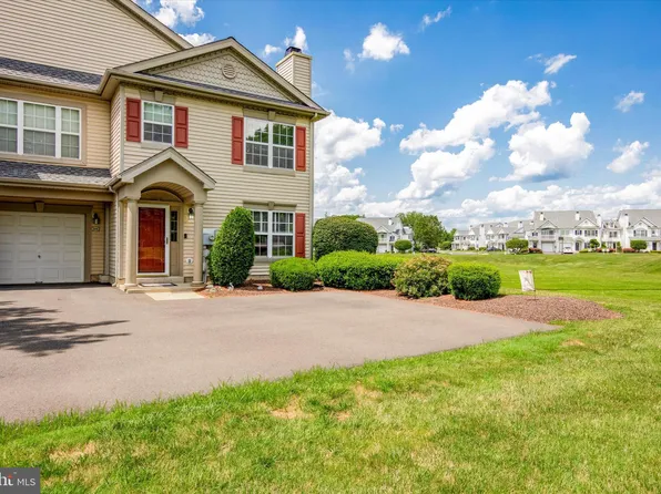 508 Julian Dr W, Warminster, PA 18974