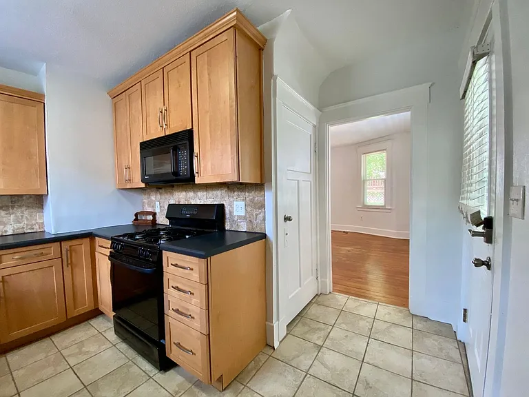 4200 Marburg Ave — Photo 7